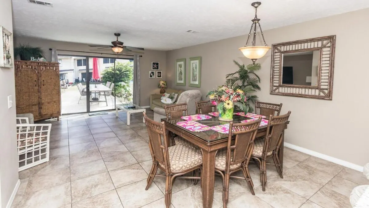 2 Bd 2 And Half Ba Two Story Beach Haven Pet Friendly With Golf Cart Panama City Beach 0*,
