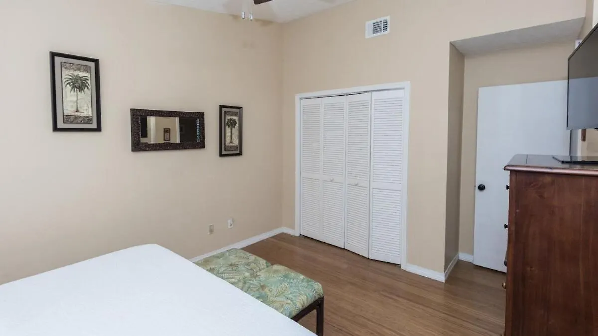 2 Bd 2 And Half Ba Two Story Beach Haven Pet Friendly With Golf Cart Panama City Beach 0*,
