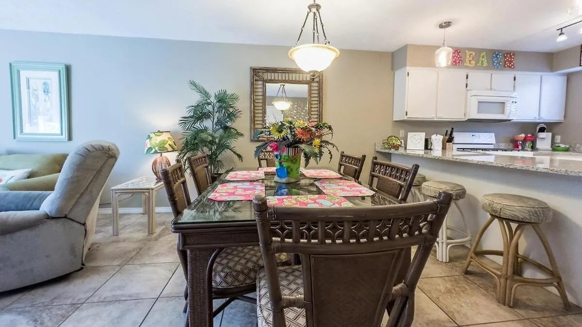 2 Bd 2 And Half Ba Two Story Beach Haven Pet Friendly With Golf Cart Panama City Beach 0*,